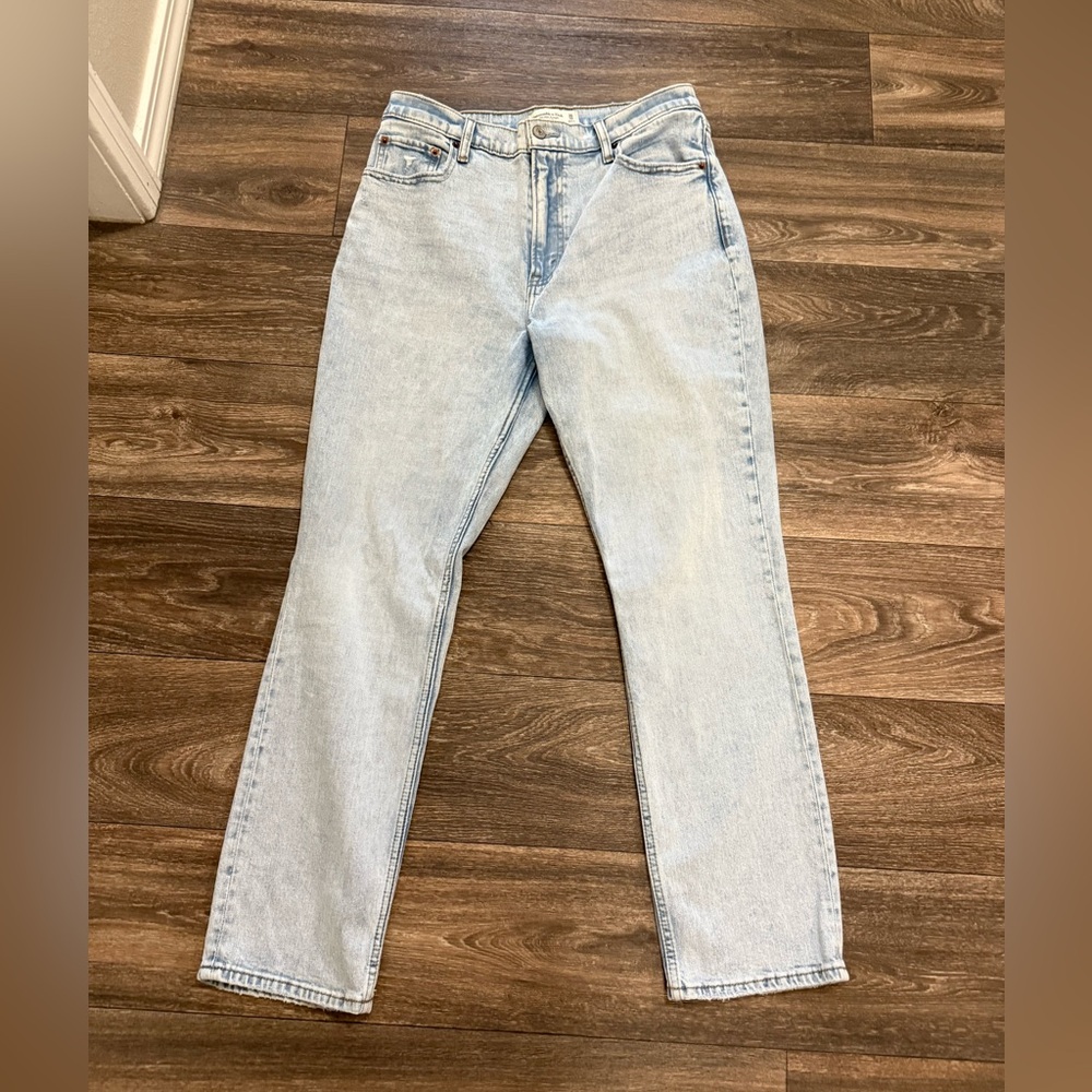 Abercrombie & Fitch 90s Slim Straight Ultra High Rise Jeans